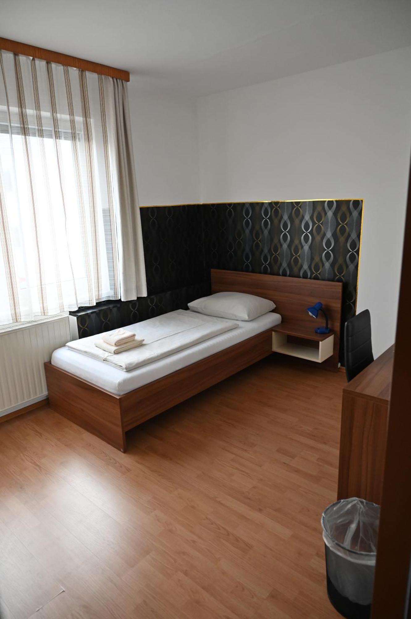 Pension Haus Nova Wiener Neustadt Luaran gambar